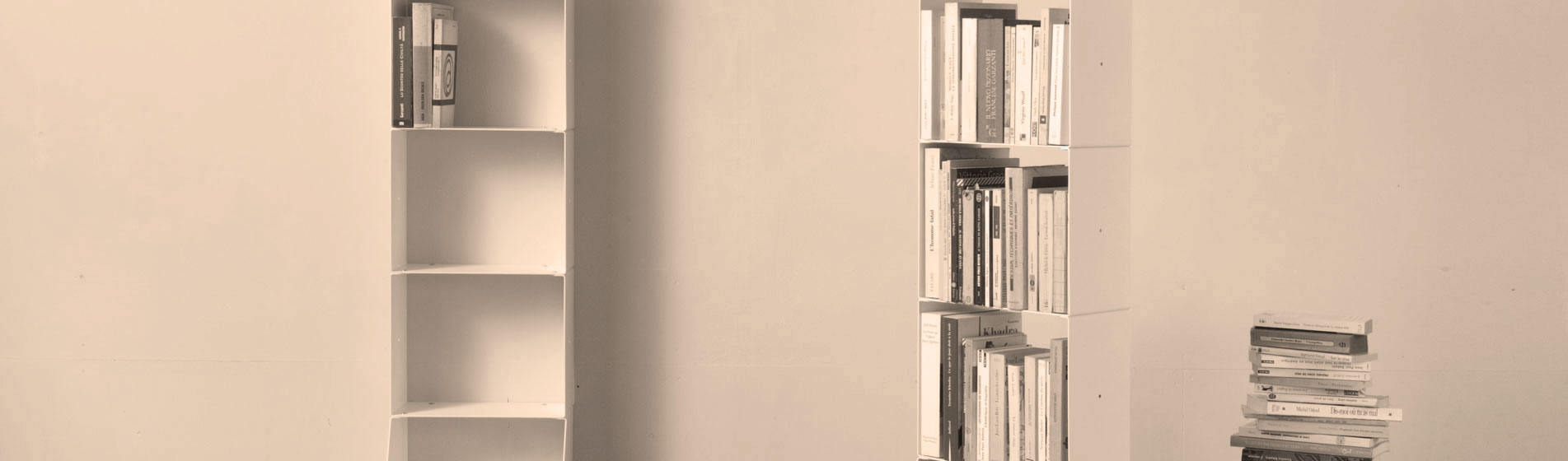 Mobiletto libreria funzionale