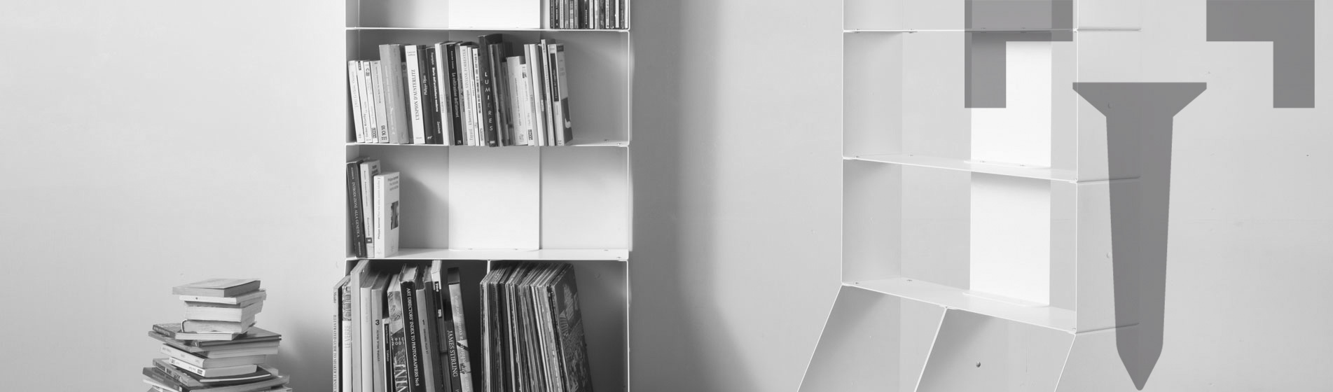 mobiletto libreria senza supporti Roma