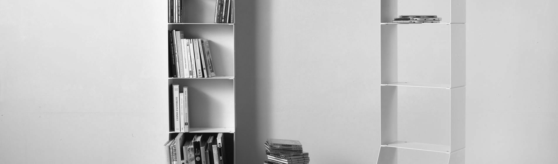 Piccola libreria per la sala da pranzo