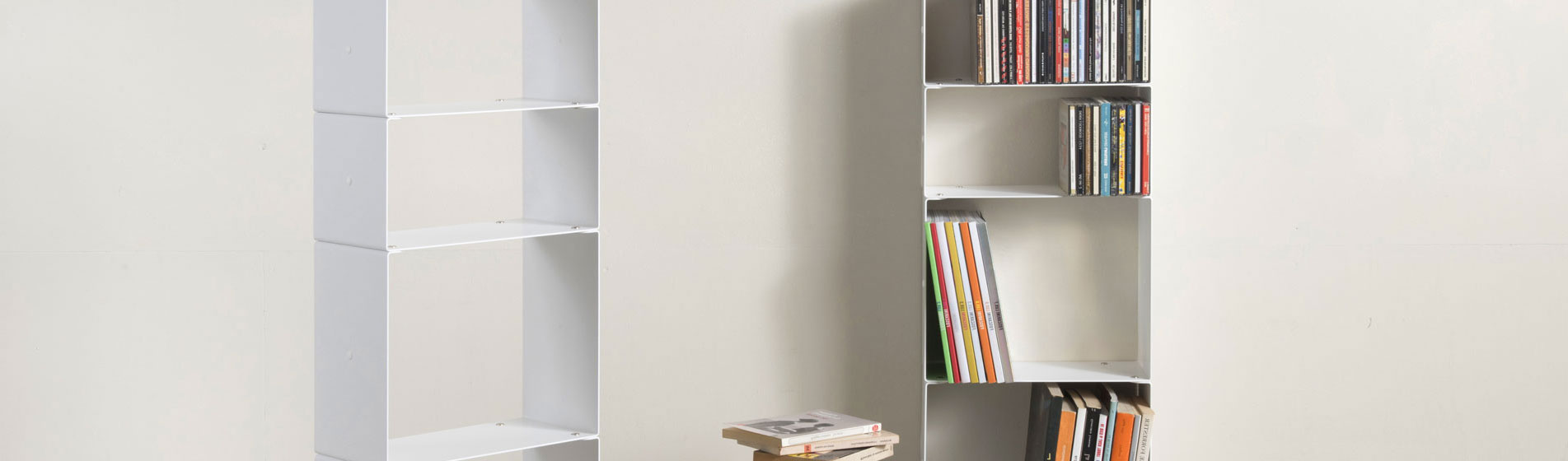Mobiletto libreria in ferro