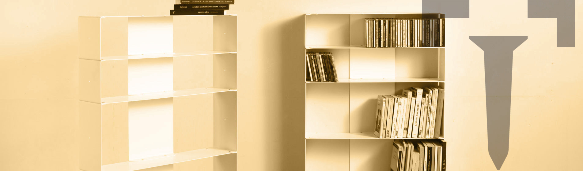 Piccola libreria rettangolare