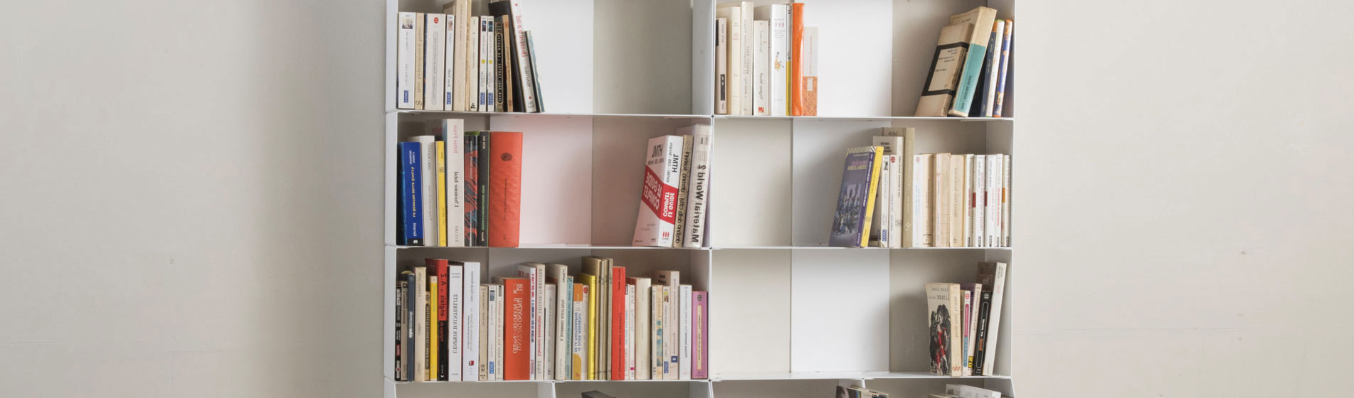 mobiletto libreria funzionale Roma
