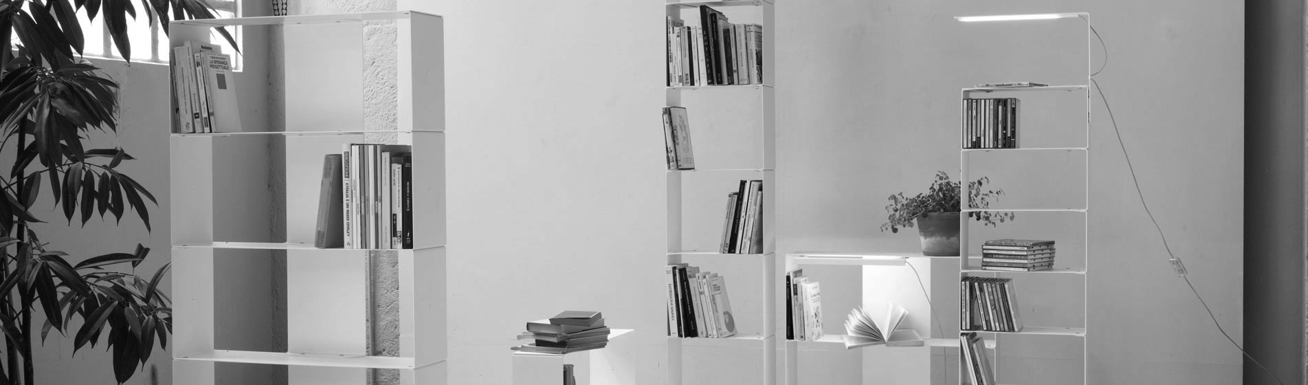 mobiletto libreria design Roma