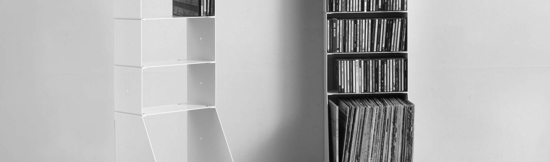 Piccola libreria per la sala da pranzo