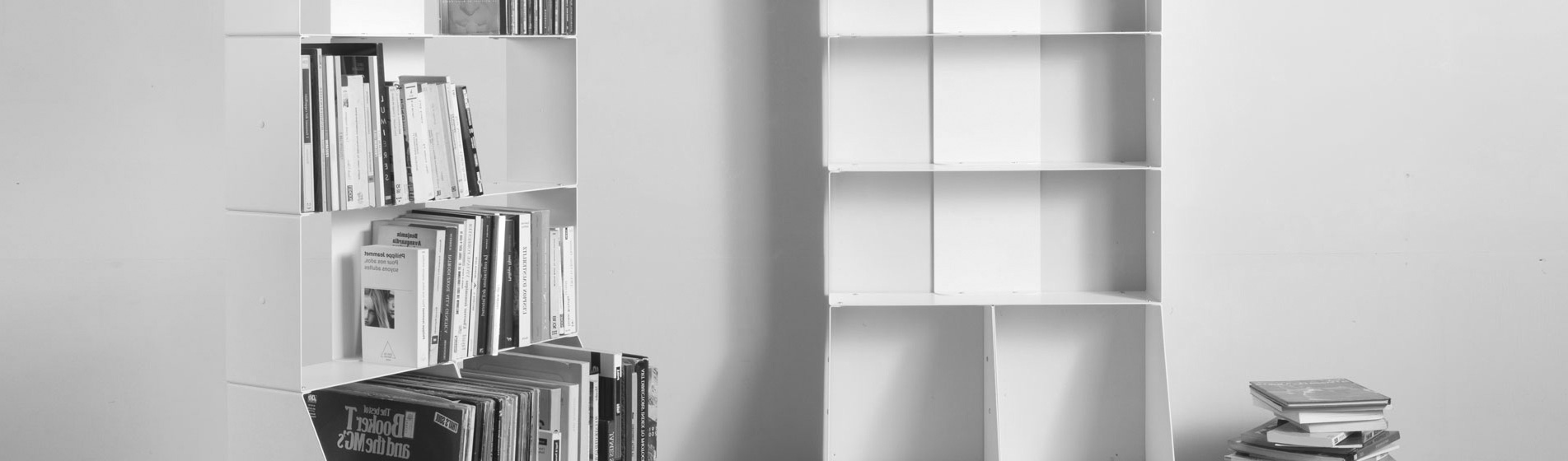 piccola libreria fissaggio facile Roma