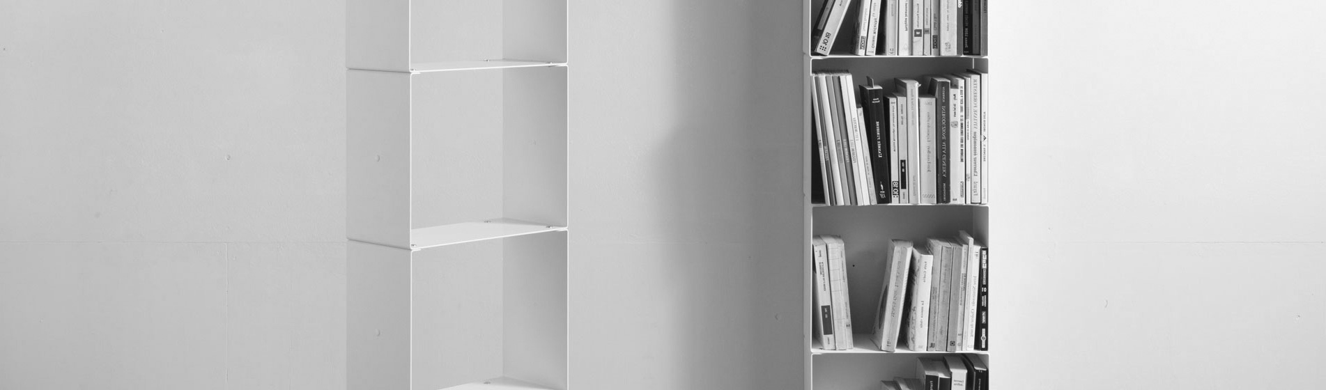 Mobiletto libreria per la sala da pranzo