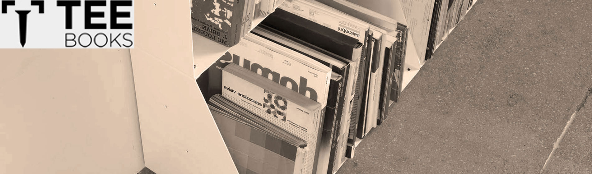 Mobiletto libreria per la sala da pranzo
