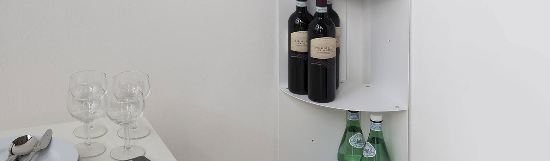Acquisto mensole angolari di gamma alta