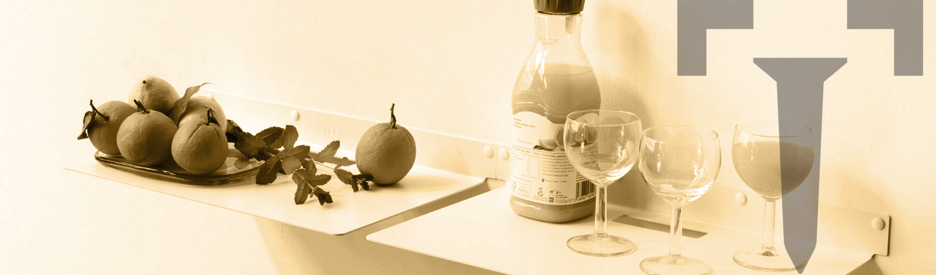 Mobiletti mensole cucina asimmetriche